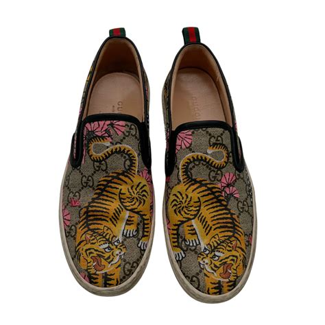 gucci bengal tiger slip on